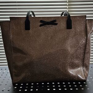 Kate Spade New York Taden Mavis Street tote bag in rose gold glitter